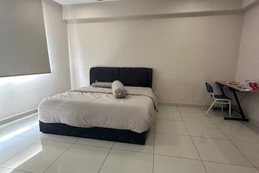 Mirage By The Lake Condominium