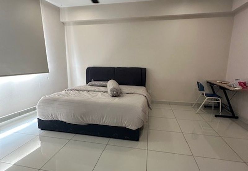 Mirage By The Lake Condominium