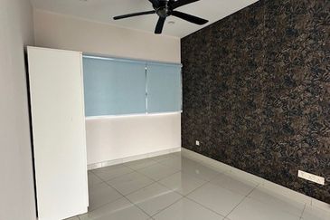 Mirage By The Lake Condominium