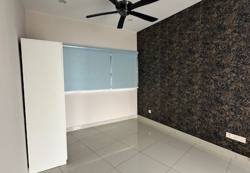 Mirage By The Lake Condominium