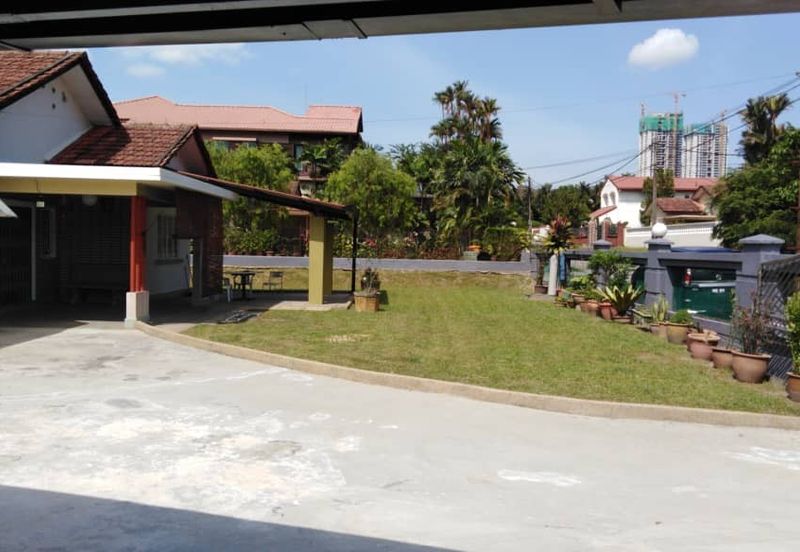 Bukit Gasing, Seksyen 5