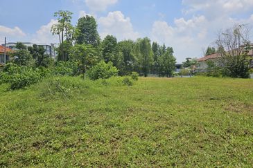 Bukit Suria Garden Village