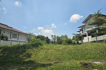 Bukit Suria Garden Village