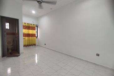 2 Storey Terrace Bandar Sungai Long For Sale/ Let