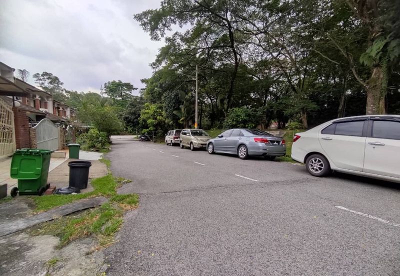 2 Storey Terrace Bandar Sungai Long For Sale/ Let