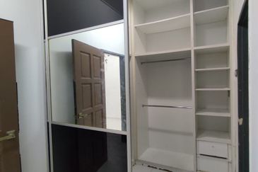 2 Storey Terrace Bandar Sungai Long For Sale/ Let