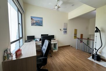 High Ceiling 3 Sty Semi D @ Bukit Mandarina Bukit Mandarina Second Enclave