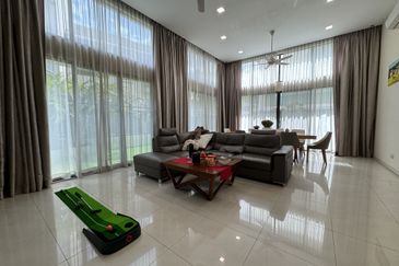 High Ceiling 3 Sty Semi D @ Bukit Mandarina Bukit Mandarina Second Enclave