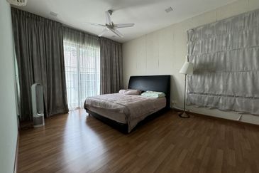 High Ceiling 3 Sty Semi D @ Bukit Mandarina Bukit Mandarina Second Enclave