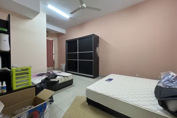 D'Premier @ Bandar Damai Perdana