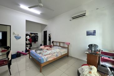 D'Premier @ Bandar Damai Perdana