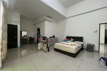 D'Premier @ Bandar Damai Perdana