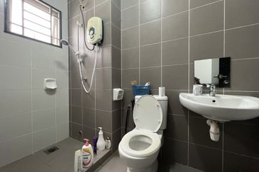 D'Premier @ Bandar Damai Perdana