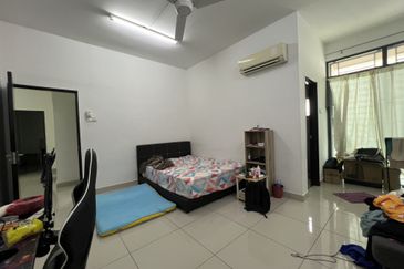 D'Premier @ Bandar Damai Perdana