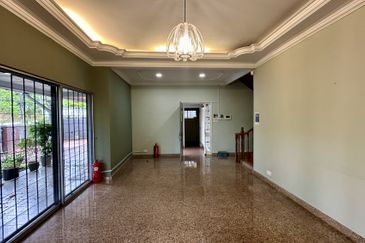 Super Cheap 2 Storey Bungalow House, Taman Bandaraya