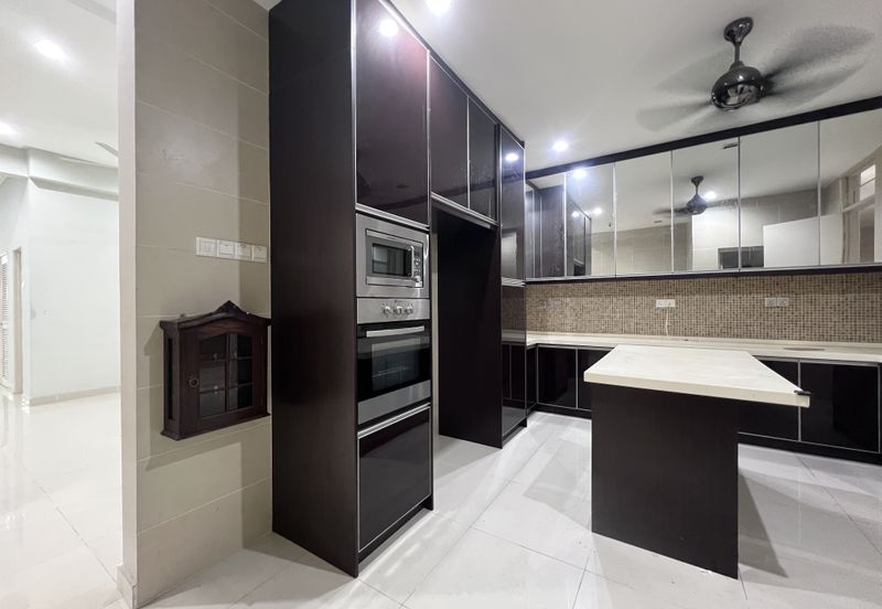 Bandar Tun Hussein Onn