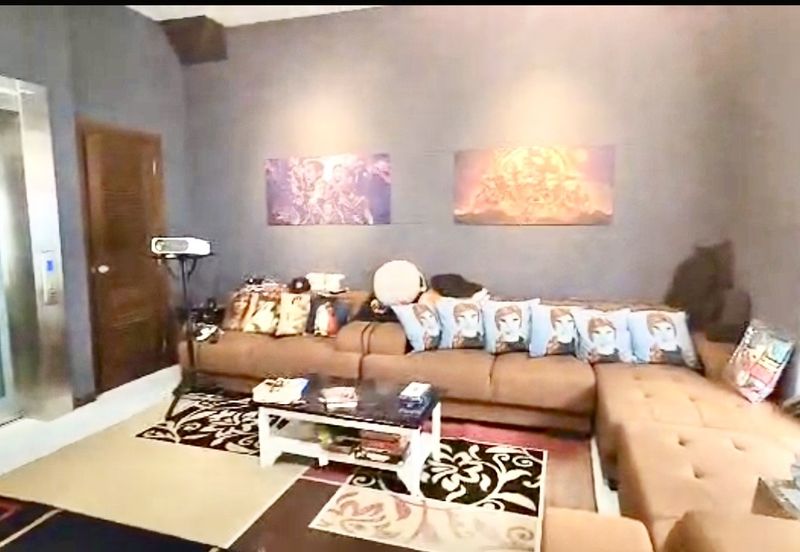 Super Cheap Renovated Corner 3 Storey Semi D with Lift, Sierra Hijauan Ampang