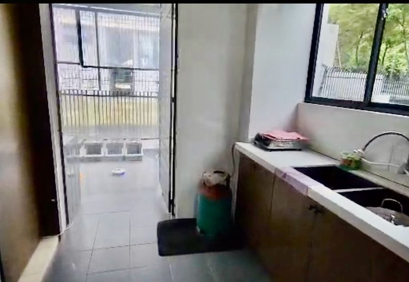 Super Cheap Renovated Corner 3 Storey Semi D with Lift, Sierra Hijauan Ampang
