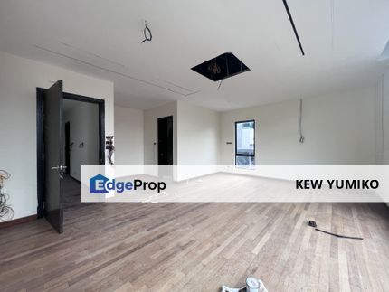 Super Cheap Renovated 2.5 Storey Semi-D, Wira Heights, Selangor, Kajang