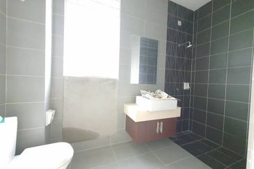 Bandar Tun Hussein Onn