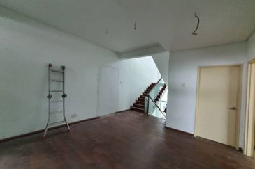 Bandar Tun Hussein Onn