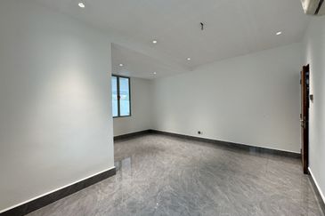 Super Cheap Renovated 2 Storey Bungalow, Taman Taynton View