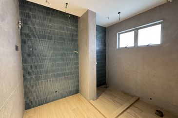 Super Cheap Renovated 2 Storey Bungalow, Taman Taynton View