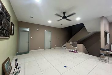 Super Cheap 3 Storey Superlink, Alam Damai Impian 1