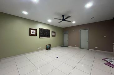 Super Cheap 3 Storey Superlink, Alam Damai Impian 1