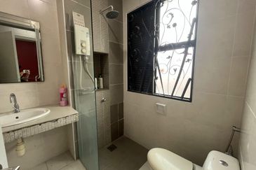 Super Cheap 3 Storey Superlink, Alam Damai Impian 1