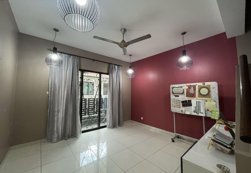 Super Cheap 3 Storey Superlink, Alam Damai Impian 1