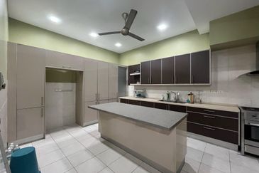 Super Cheap 3 Storey Superlink, Alam Damai Impian 1