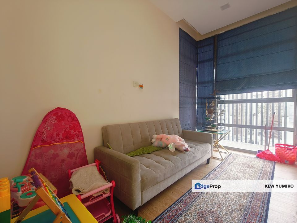 Super Cheap 3 Storey Linked-Villa, The Valley TTDI, Selangor, Ampang