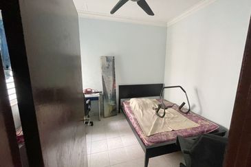 Super Cheap Renovated 2.5 Storey Terrace House, Bandar Sungai Long 