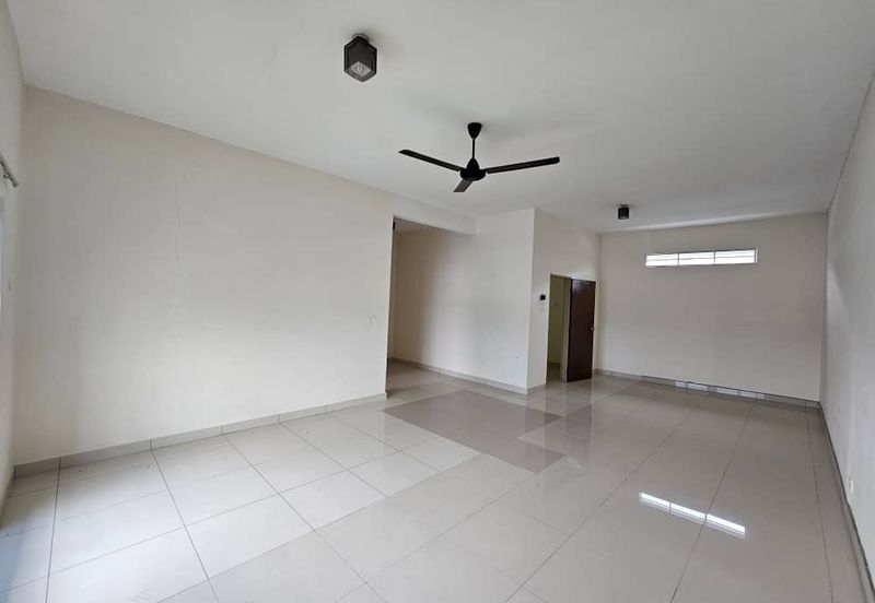 Super Cheap Renovated 2.5 Storey Terrace House, Taman Suria Tropika