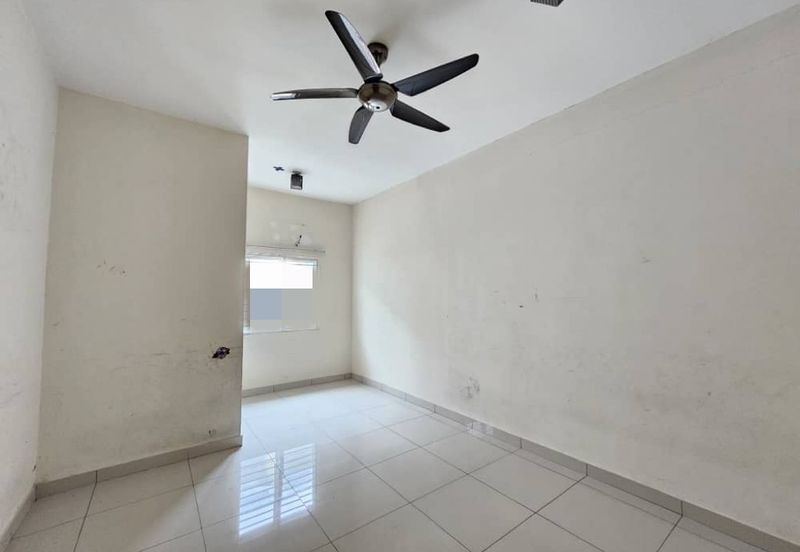 Super Cheap Renovated 2.5 Storey Terrace House, Taman Suria Tropika