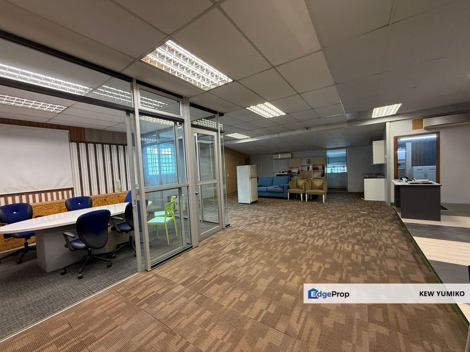 Super Cheap Renovated Endlot 1.5 Storey Link Factory, Kajang Utama , Selangor, Kajang