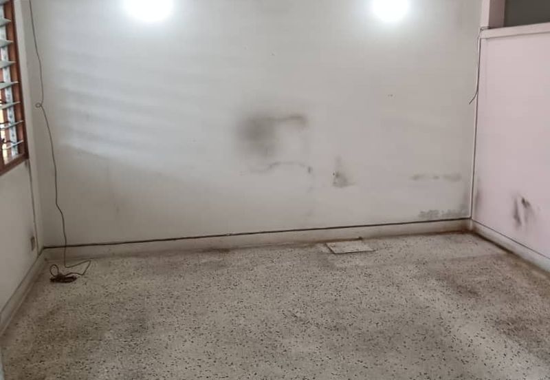 Super Cheap 2 Storey Superlink Unit, OUG