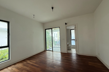 Villa 33, Bukit Manda'rina