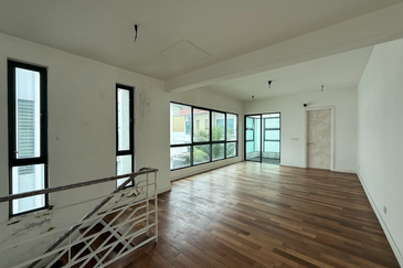 Villa 33, Bukit Manda'rina