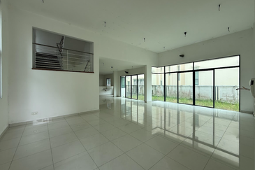 Villa 33, Bukit Manda'rina