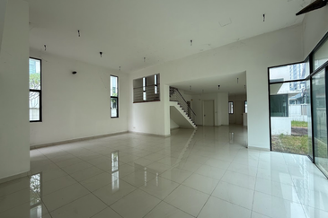 Villa 33, Bukit Manda'rina