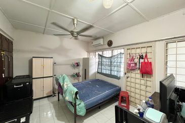 Super Cheap Renovated Double Storey Terrace, SS18 Subang Jaya 