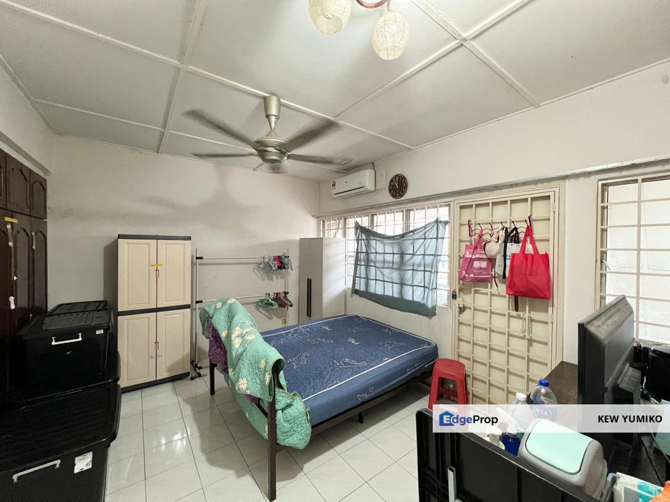 Super Cheap Renovated Double Storey Terrace, SS18 Subang Jaya , Selangor, Subang