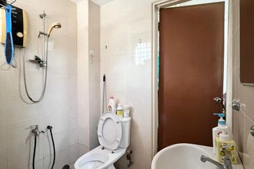 Super Cheap Renovated Double Storey Terrace, SS18 Subang Jaya 