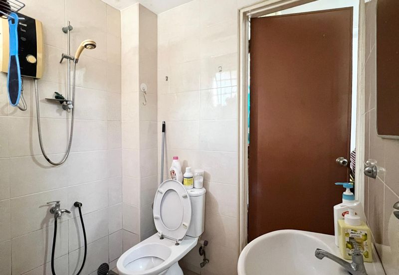 Super Cheap Renovated Double Storey Terrace, SS18 Subang Jaya 