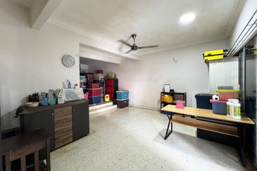 Super Cheap Renovated Double Storey Terrace, SS18 Subang Jaya 