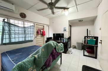 Super Cheap Renovated Double Storey Terrace, SS18 Subang Jaya 