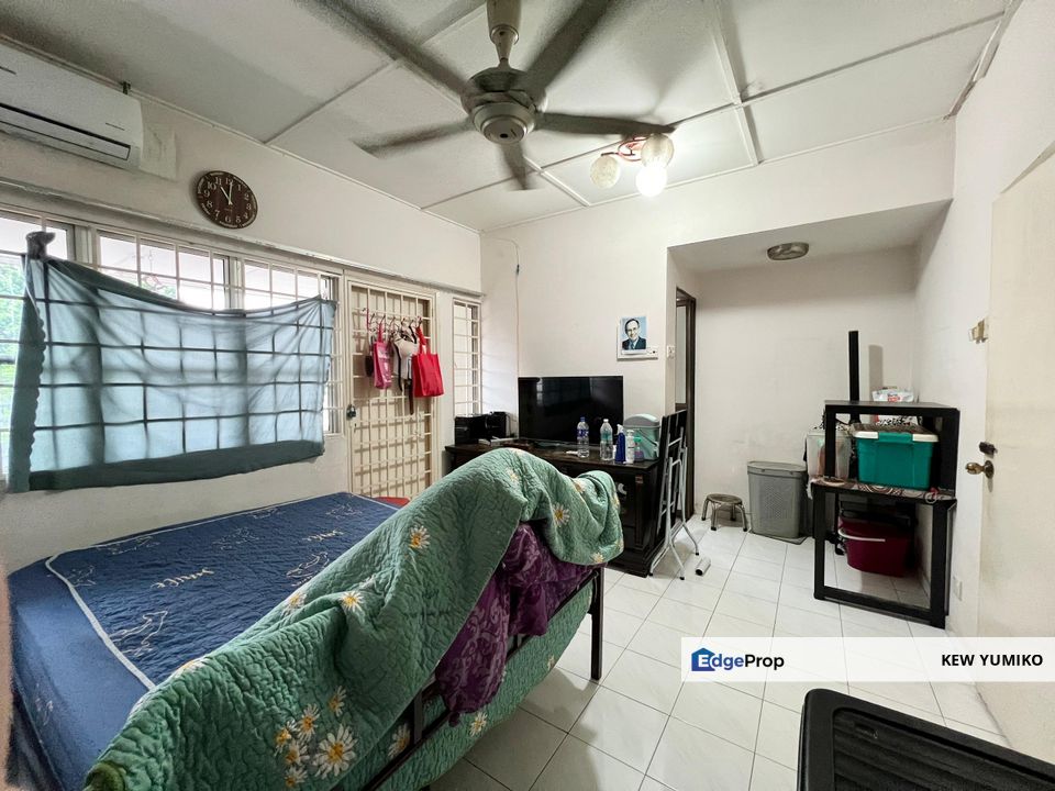 Super Cheap Renovated Double Storey Terrace, SS18 Subang Jaya , Selangor, Subang