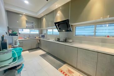 Ivory Heights @ Desa 8, Bandar Country Homes